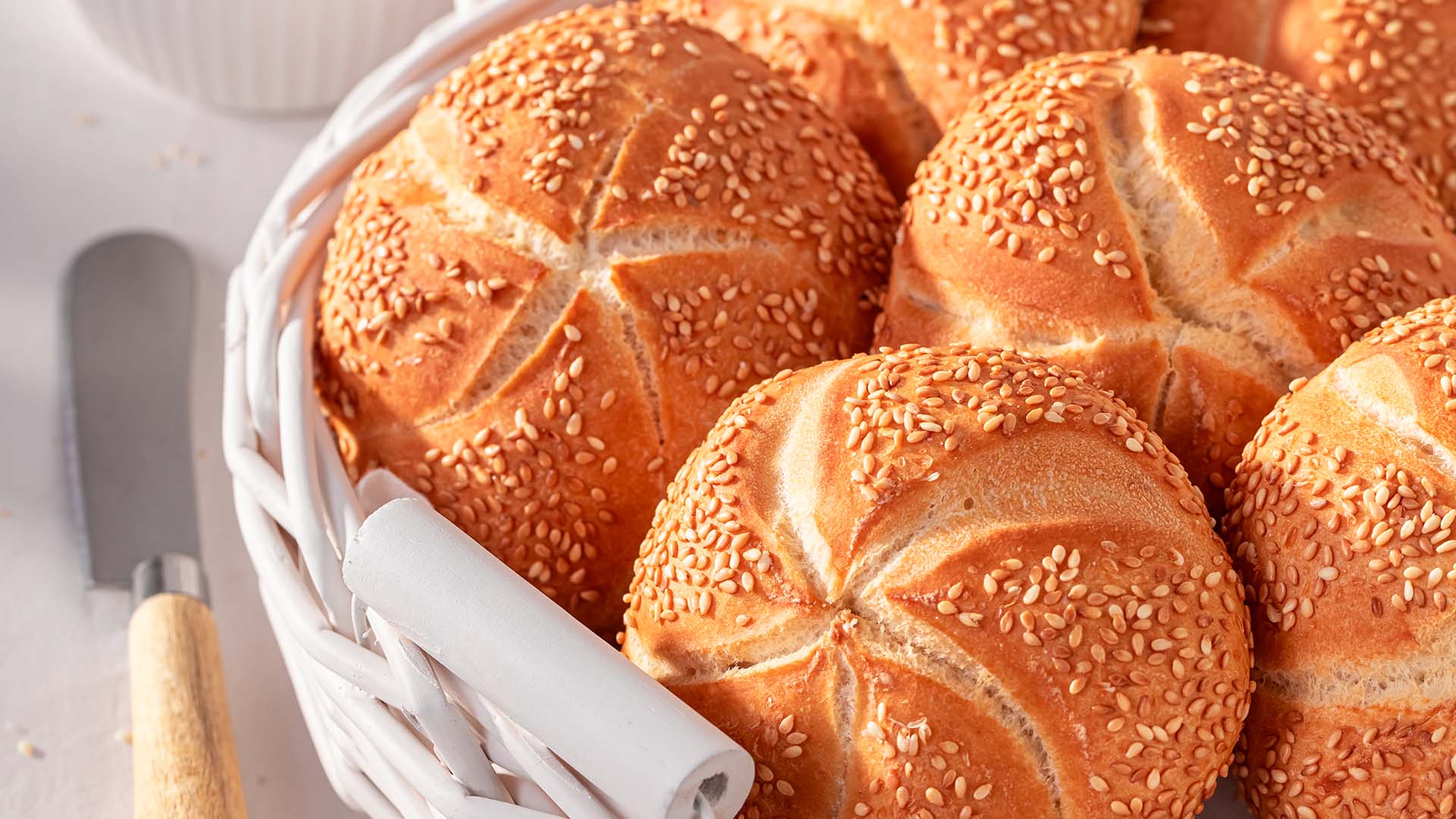 How to Choose the Perfect Custom Cake for Your Celebration - Love Bakery